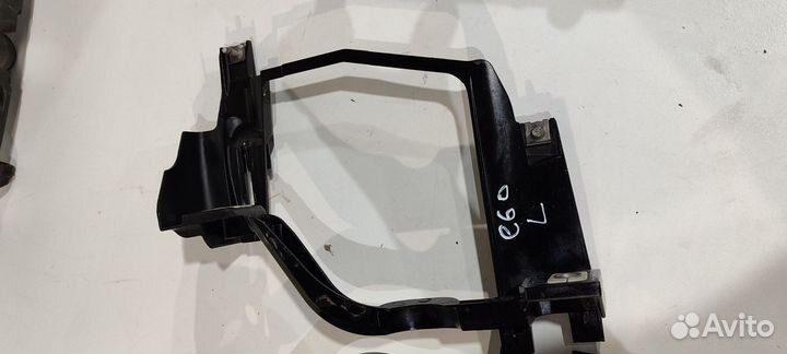 Кронштейн фары BMW e60 61