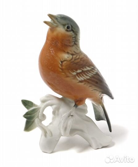 Фарфоровая фигура 