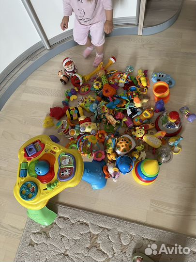 Развивающие игрушки пакетом от 0