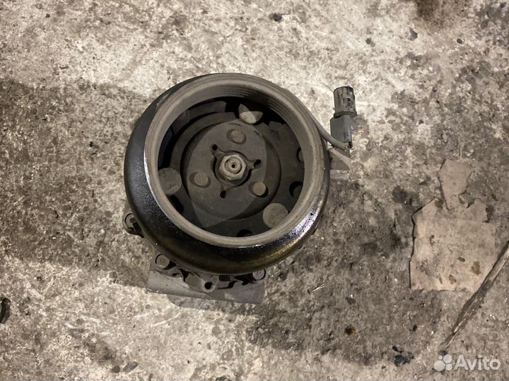 Компрессор кондиционера mitsubishi galant 8