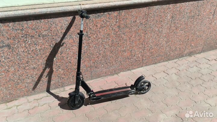 Самокат взрослый электрический бу