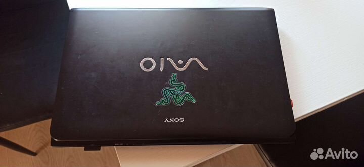 Продам ноутбук sony Vaio SVE151D11V