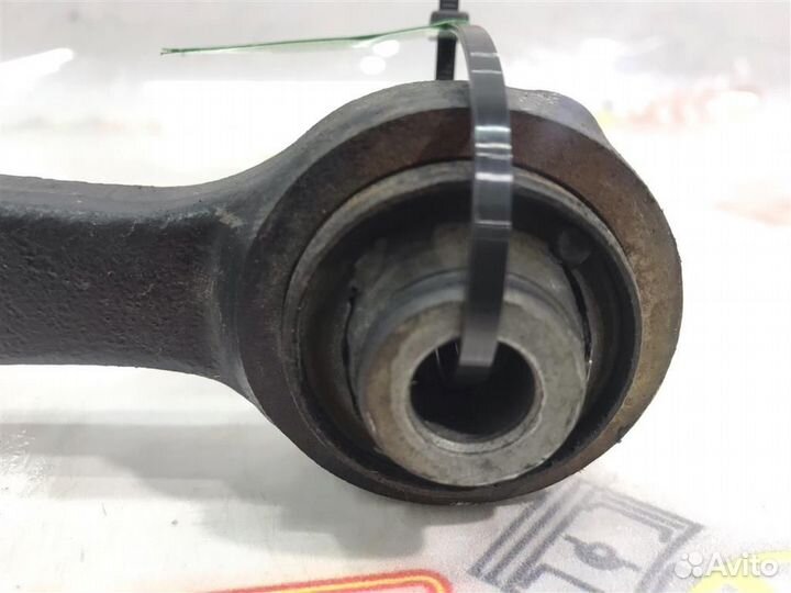 Рычаг передней подвески нижний передний Mazda Maz