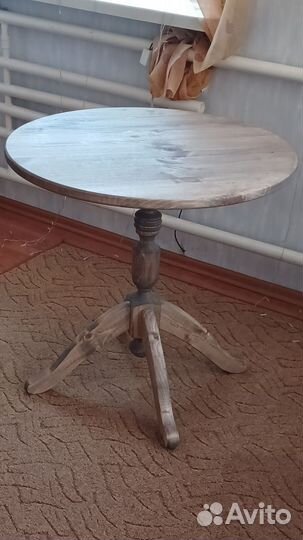 Стол круглый дерево