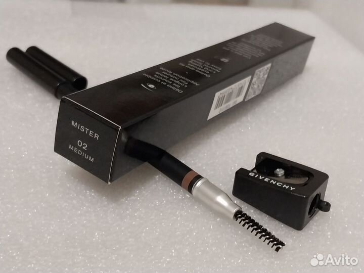 Givenchy Mister Eyebrow Powder pencil карандаш