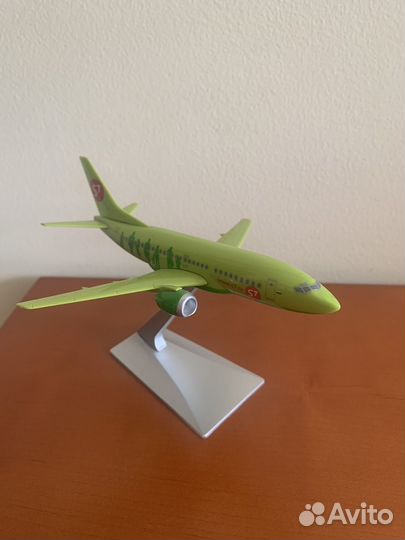 Модель самолета S7