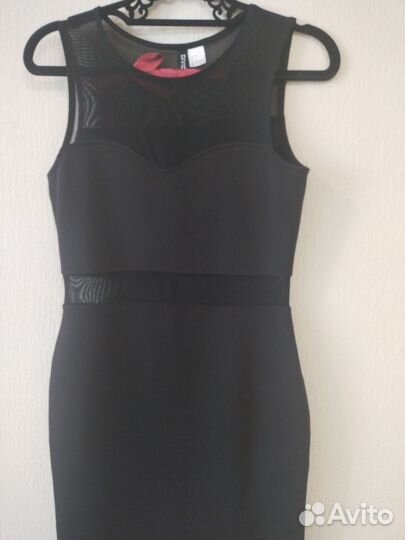 Платье с прозрачными вставками