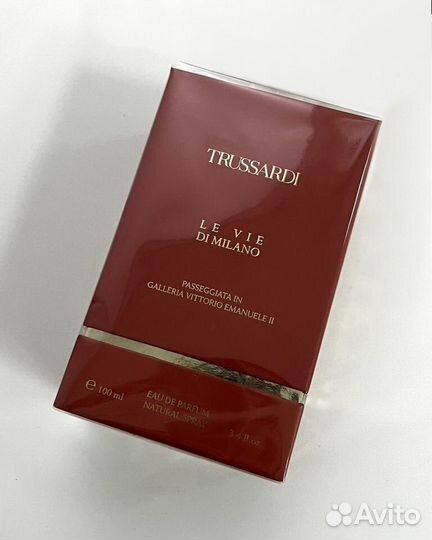 Trussardi Passegiatta In Galleria Vittorio Emanuel