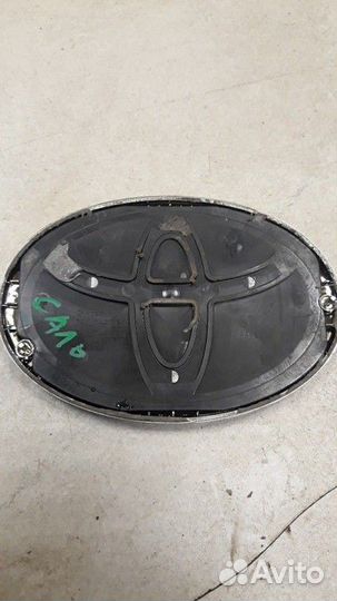 Эмблема крышки багажника Toyota Land Cruiser Prado