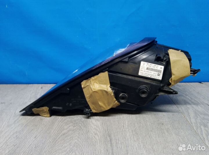 Фара правая Porsche Cayman 3 981С 2012-2016