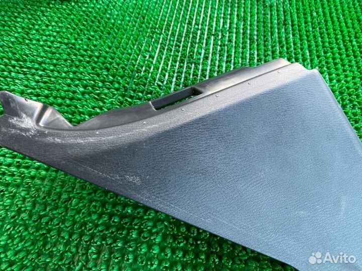 Обшивка стойки лев. перед. Infiniti Qx56, Qx80