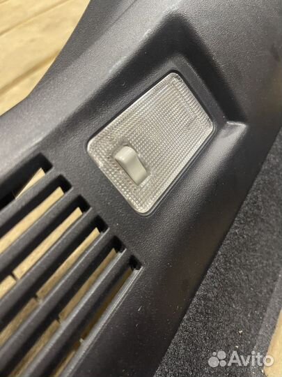 Обшивка багажного отделения Lexus RX 350 3