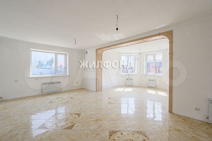 Коттедж 253,1 м² на участке 12 сот.