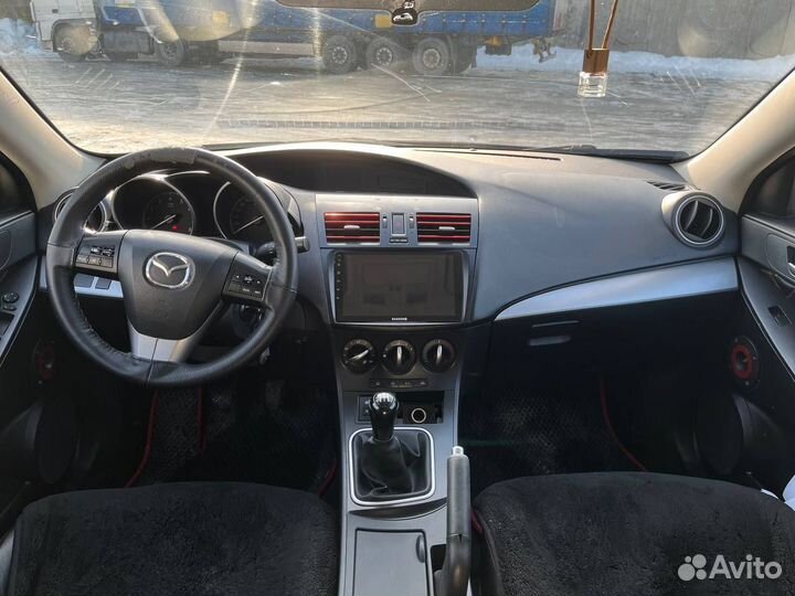 Mazda 3 1.6 МТ, 2012, 180 000 км