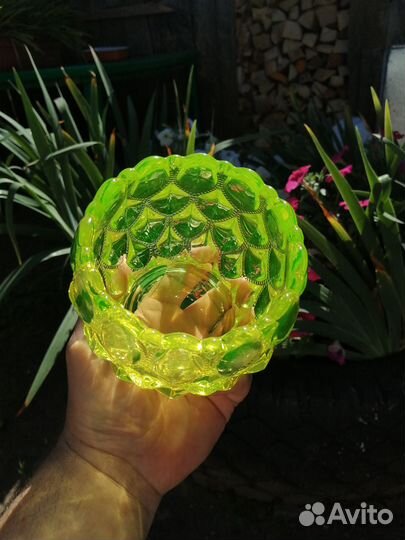 Урановое стекло