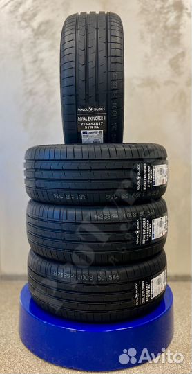 Royal Black Royal Explorer II 215/45 R17 91W