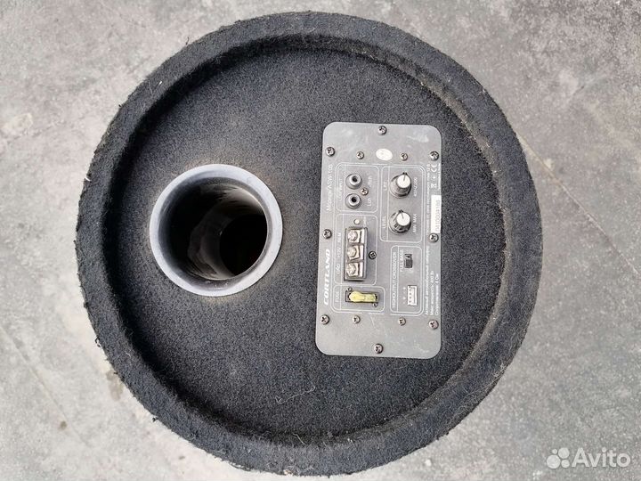 Активный сабвуфер