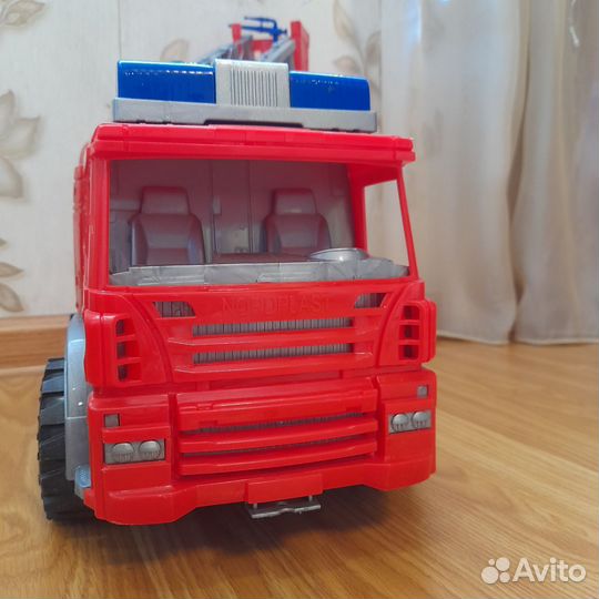 Пожарная машинка