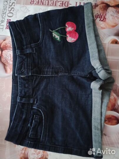 Продам шорты на девочку