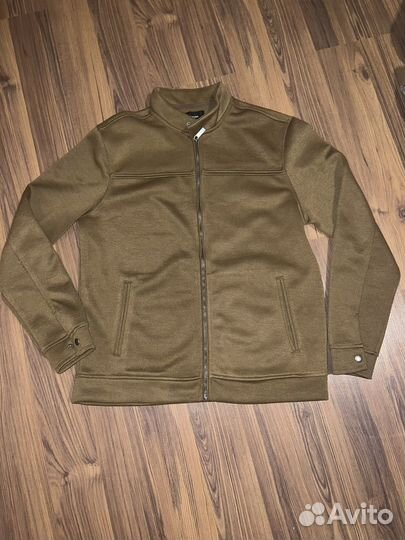 Легкая куртка мужская