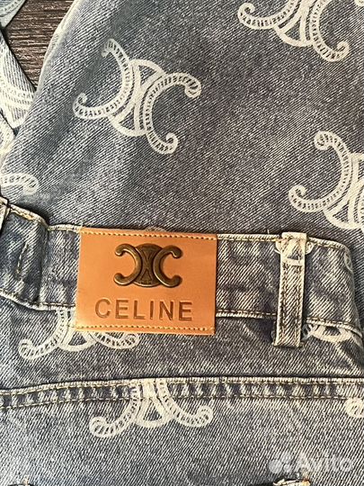 Джинсы синие широкие брендовые