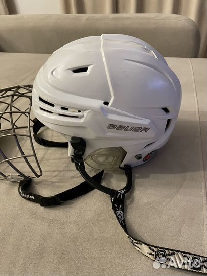Хоккейный шлем bauer