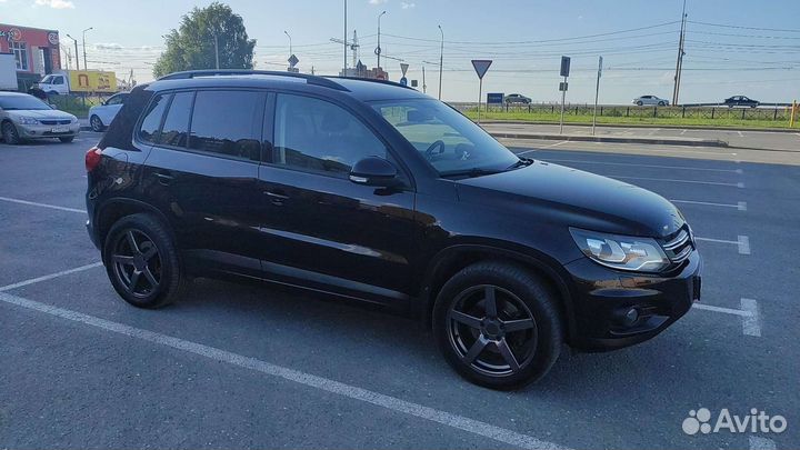 Volkswagen Tiguan 2.0 AT, 2011, 258 000 км