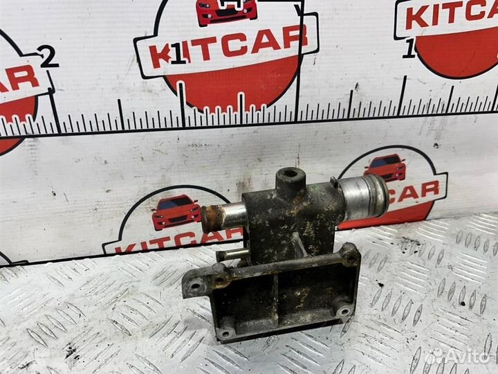 Тройник системы охлаждения Ford Focus 2