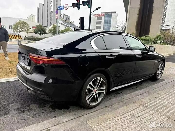 Jaguar XE 2.0 AT, 2021, 15 000 км