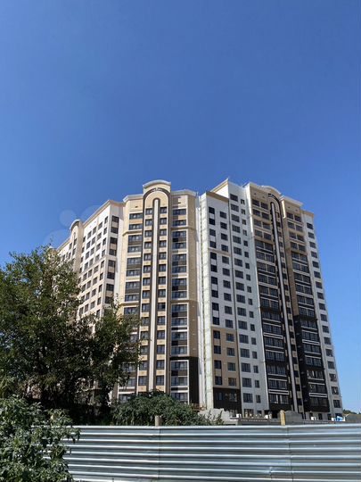 2-к. квартира, 60 м², 2/17 эт.