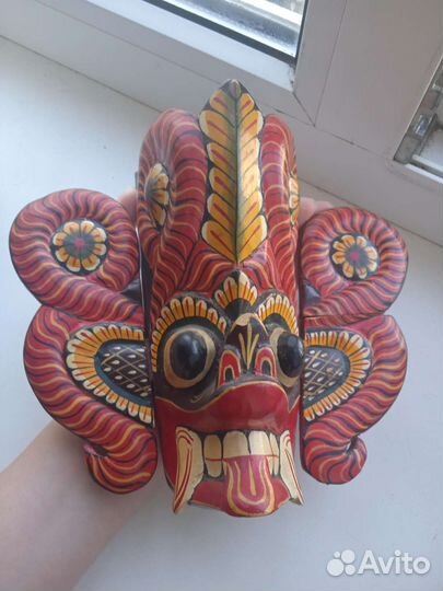 Статуэтки из разных стран мира