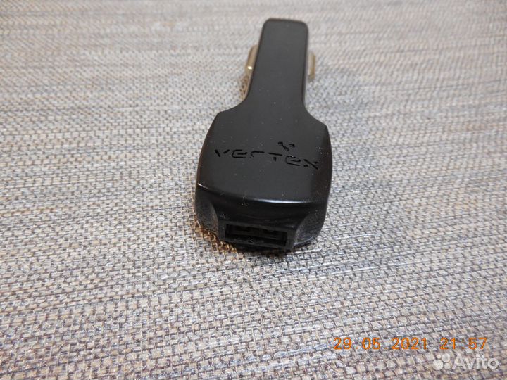 Автомобильная зарядка Vertex SC-02U