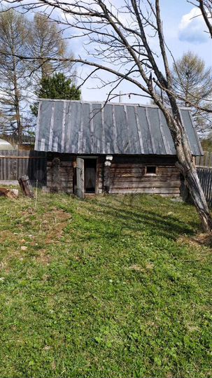 Дом 32,3 м² на участке 20 сот.