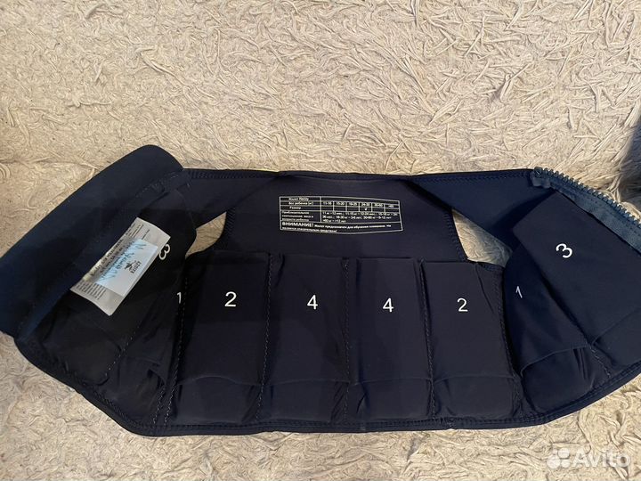 Жилет плавательный