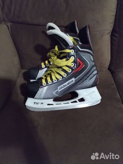 Хоккейные коньки bauer 42 размер
