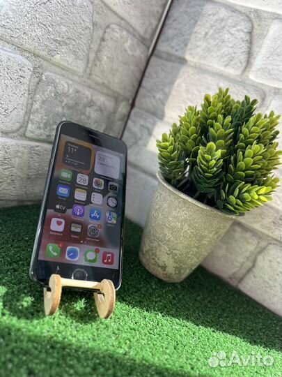 iPhone 7, 32 ГБ