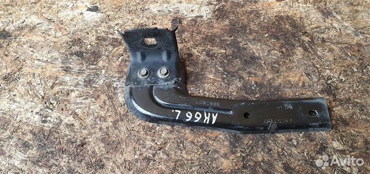 Кронштейн фар левый Cadillac SRX 1 2003-2009