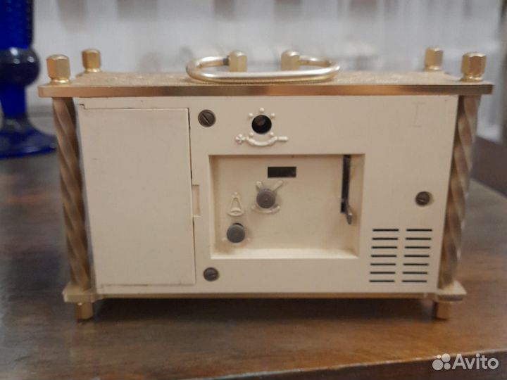 Настольные часы