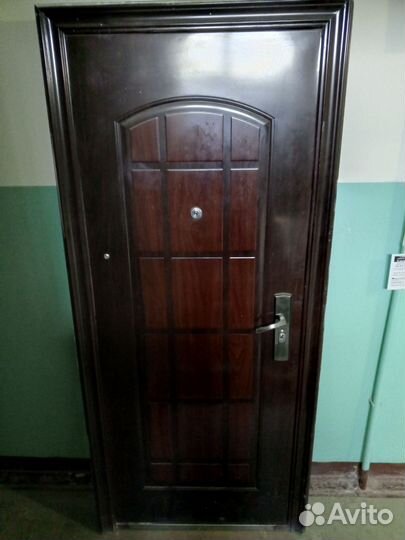 Дверь входная металлическая