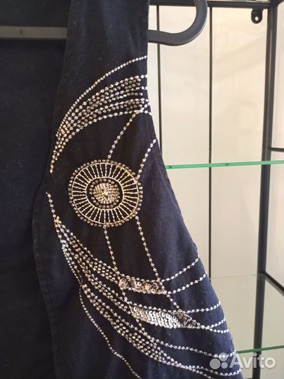 Жилет h&m hm женский с вышивкой почти новый