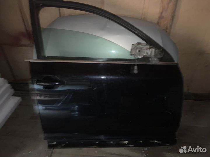 Дверь передняя правая-левая туарег 2006