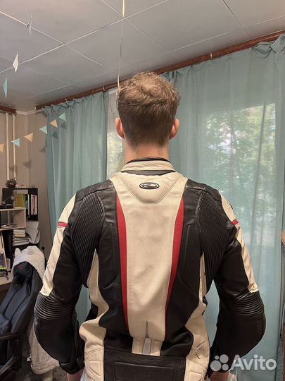 Мотокуртка кожаная мужская