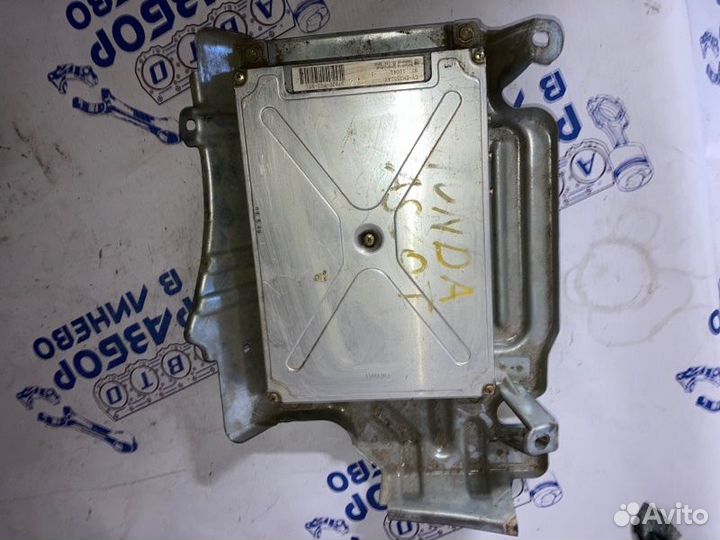 Блок управления двигателем Honda Ascot CE4 G25A