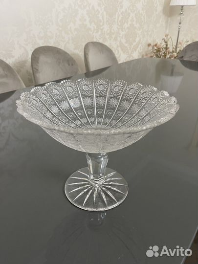 Хрустальная ваза для фруктов