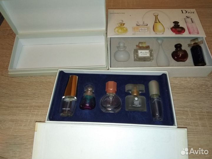 Пустые флаконы от духов для коллекции
