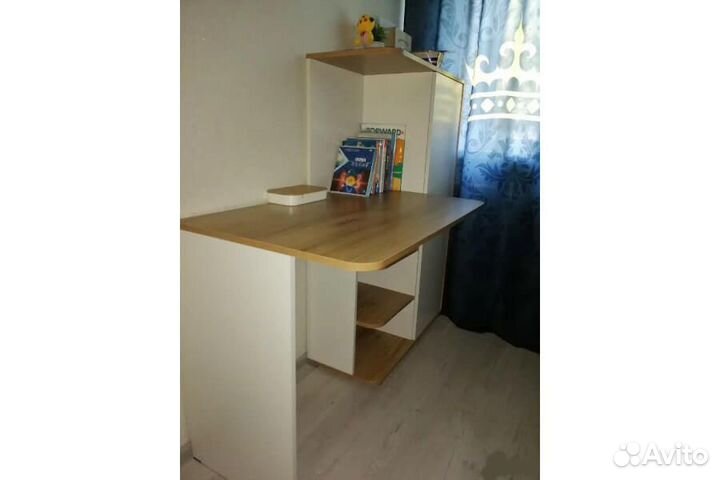Стол компьютерный