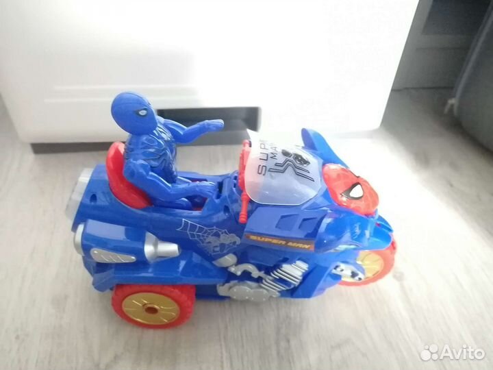 Человек паук мотоцикл с светомузыкой