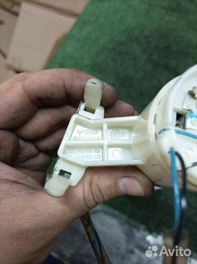 Датчик уровня топлива Audi Audi A8 4E 2002-2007