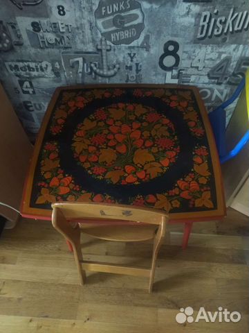 Детский стол со стулом