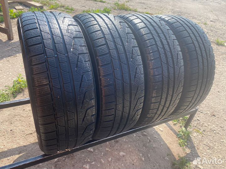 Pirelli Winter 210 SnowControl Serie II 235/50 R19